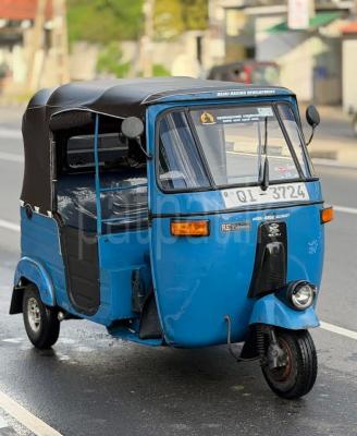 Bajaj 2 stroke 2006 - Used Three wheeler sale in Sri Lanka - patpat.lk