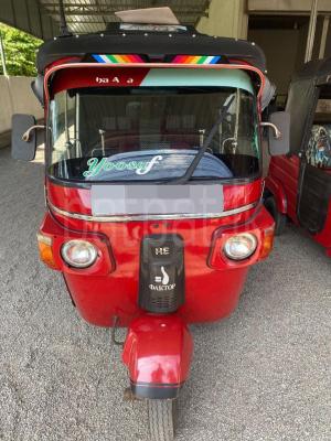 Bajaj Three Wheel 2013