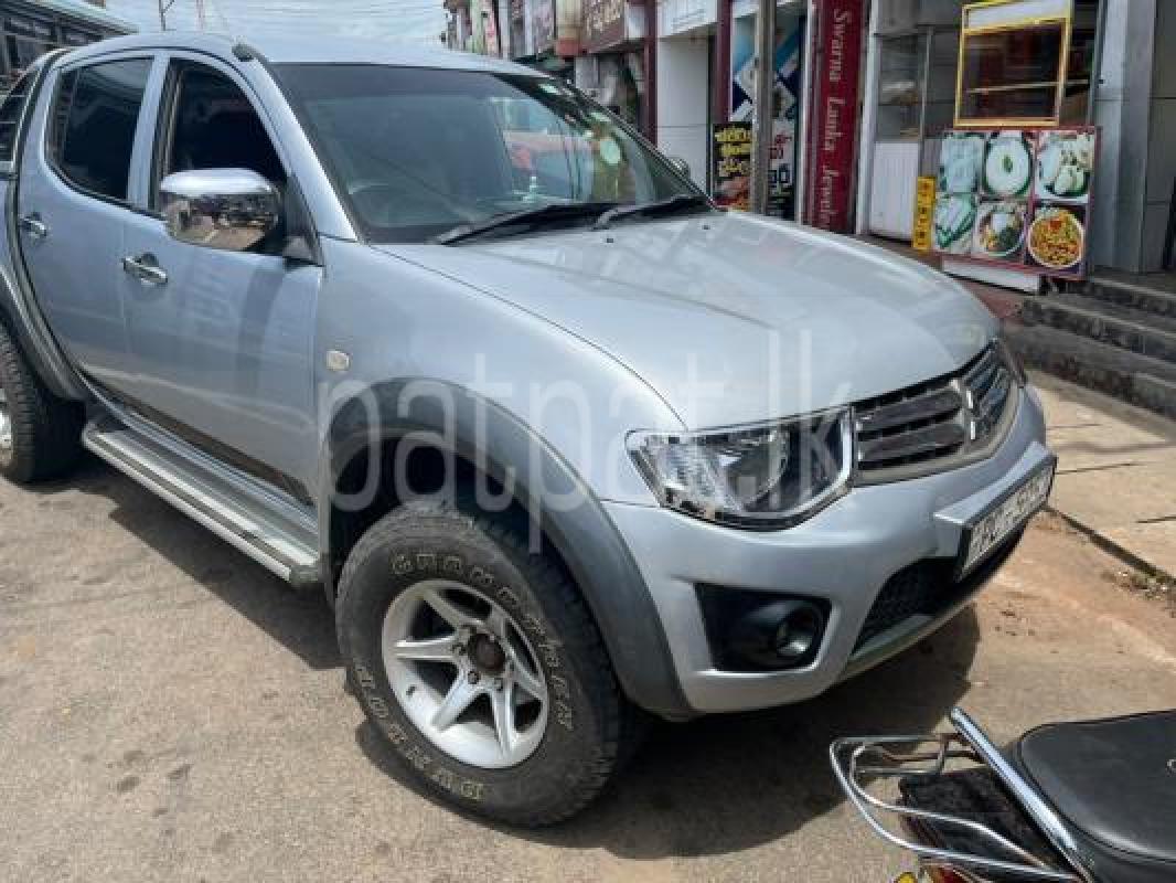 Mitsubishi L200 2011 - භාවිතා කරන ලද භාණ්ඩ ප්‍රවාහන sale in Sri Lanka - patpat.lk