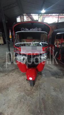 Bajaj Three Wheel 2014
