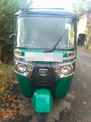 Bajaj Three Wheel 2012
