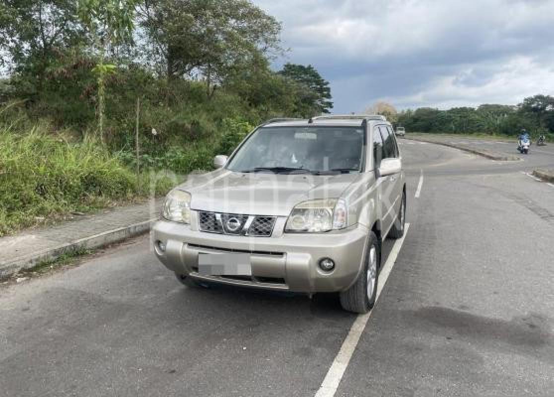 Nissan X Trail 2005 - Used SUV sale in Sri Lanka - patpat.lk