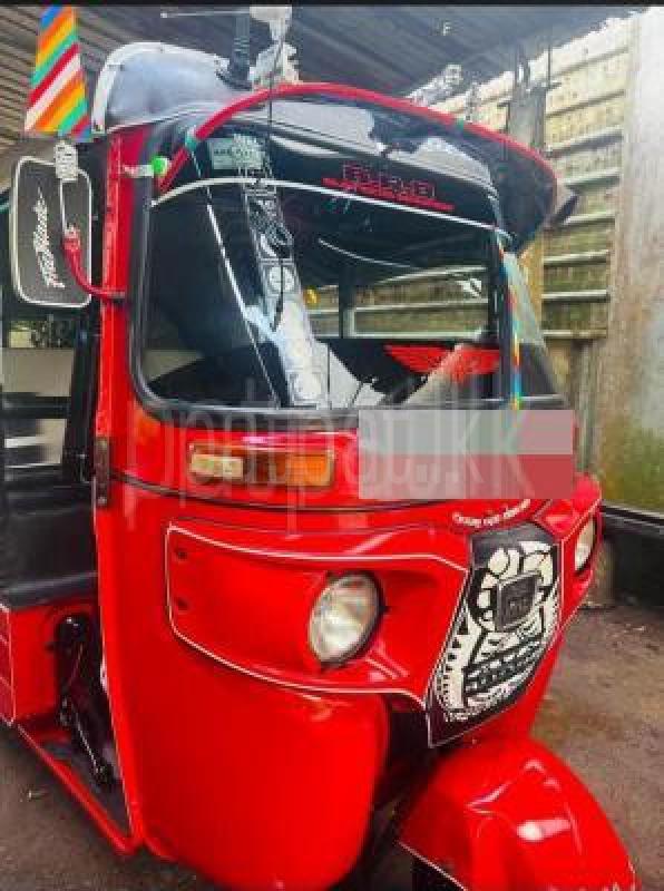 Bajaj 4 stroke 2014 -  Three wheeler sale in Sri Lanka - patpat.lk
