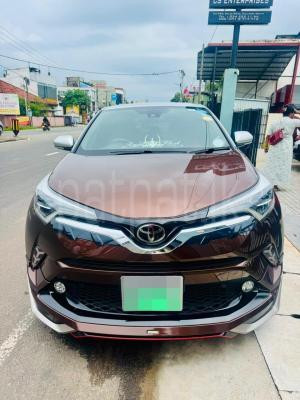 Toyota CHR 2017 - பயன்படுத்தப்பட்டது SUV sale in Sri Lanka - patpat.lk
