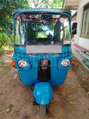 Bajaj Three Wheel 2010