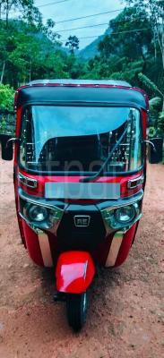 Bajaj 4 stroke 2020 - பயன்படுத்தப்பட்டது முச்சக்கர வண்டி sale in Sri Lanka - patpat.lk
