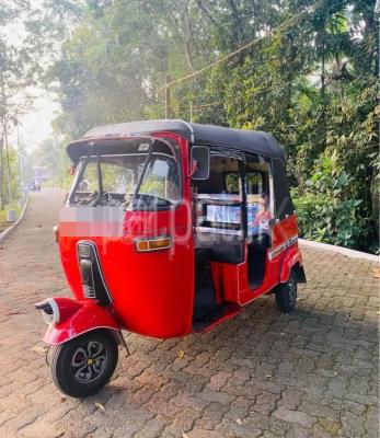 Bajaj Three Wheel 2005