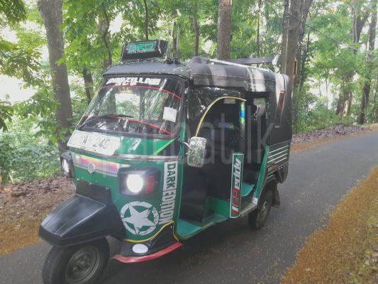 Piaggio Three Wheel 2015 - பயன்படுத்தப்பட்டது முச்சக்கர வண்டி sale in Sri Lanka - patpat.lk