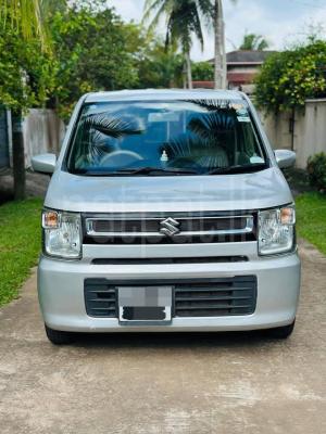 Suzuki Wagon R 2017 - பயன்படுத்தப்பட்டது கார் sale in Sri Lanka - patpat.lk