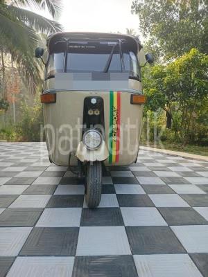 Bajaj Three Wheel 2002