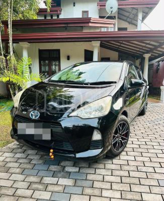 Toyota Aqua 2013 - භාවිතා කරන ලද කාර් sale in Sri Lanka - patpat.lk