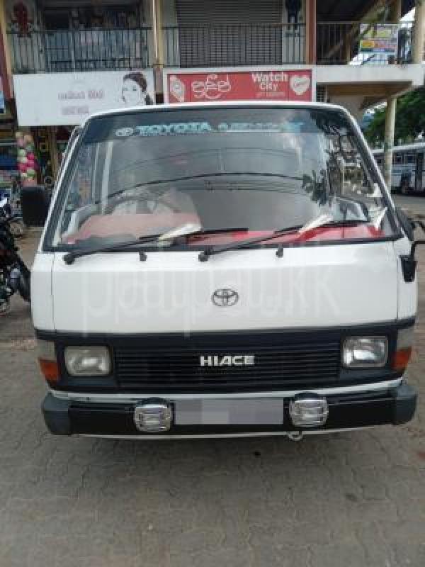 Toyota Hiace 2006 -  வேன் sale in Sri Lanka - patpat.lk