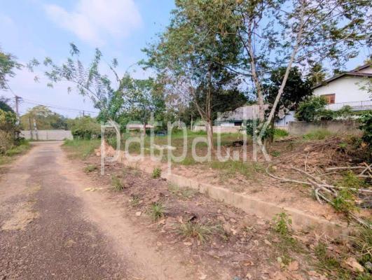 Residential Land for Sale in Nittambuwa