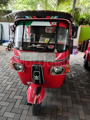 Bajaj 4 stroke 2010 - பயன்படுத்தப்பட்டது முச்சக்கர வண்டி sale in Sri Lanka - patpat.lk