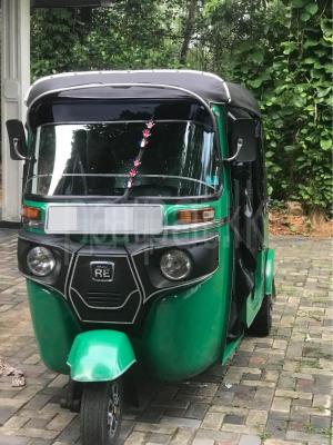 Bajaj Three Wheel 2016