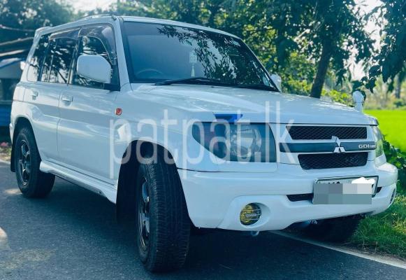 Mitsubishi Pajero 2001 -  SUV sale in Sri Lanka - patpat.lk