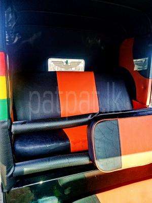 Bajaj Three Wheel 2010