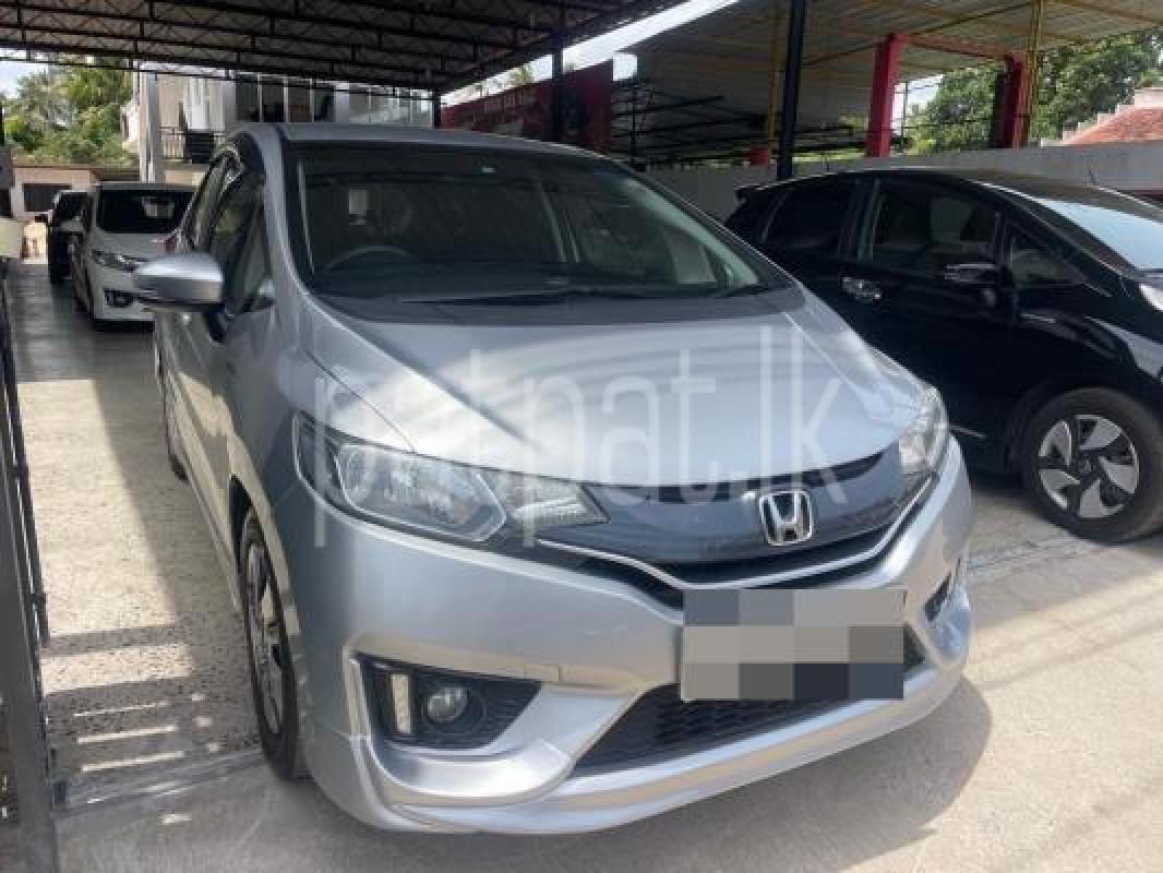 Honda FIT HYBRID 2013 - பயன்படுத்தப்பட்டது கார் sale in Sri Lanka - patpat.lk