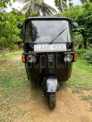 Bajaj Three Wheel 2012 - භාවිතා කරන ලද ත්‍රිරෝද රථය sale in Sri Lanka - patpat.lk