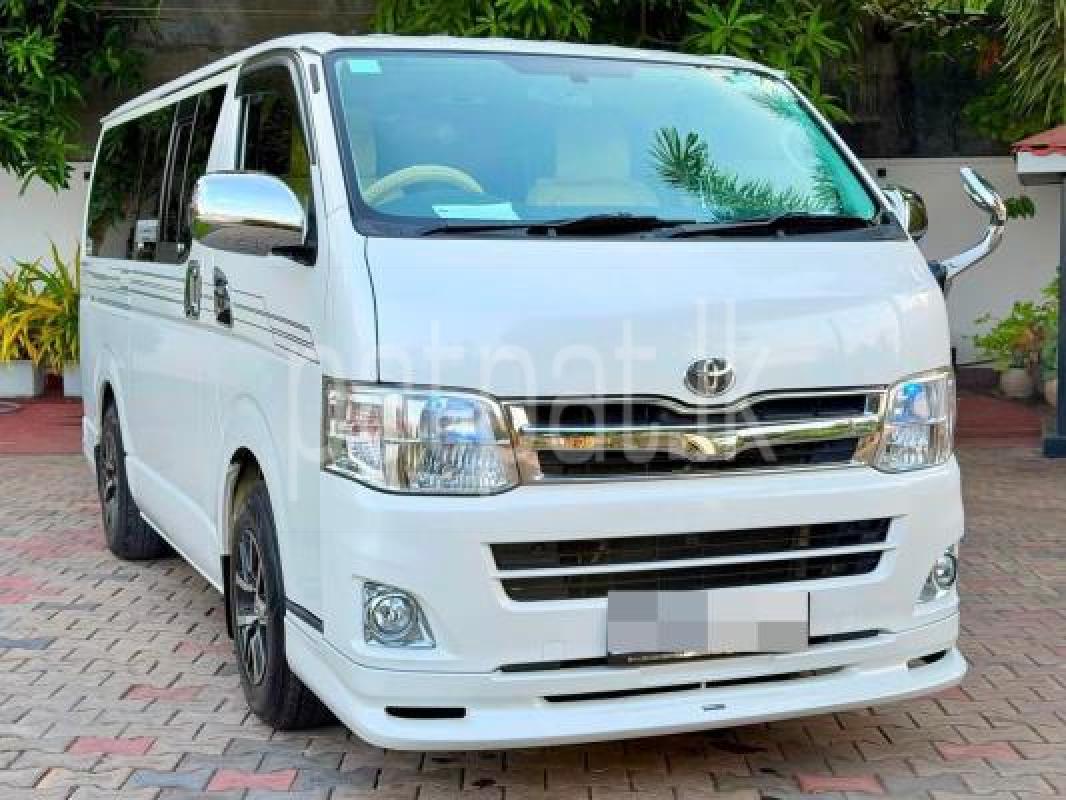 Toyota Super GL 2011 -  වෑන් රථය sale in Sri Lanka - patpat.lk