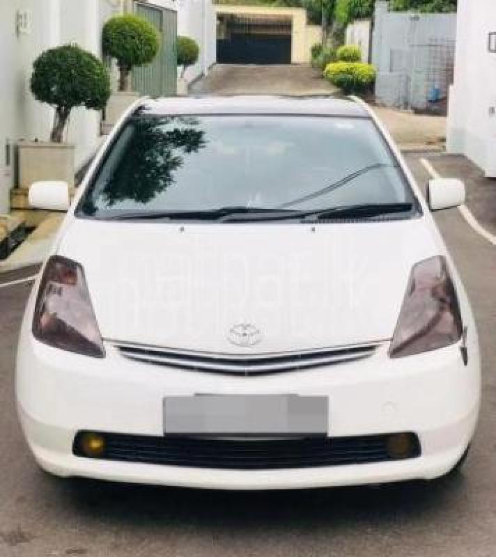 Toyota Prius 2008 -  Car sale in Sri Lanka - patpat.lk