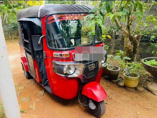 Bajaj Three Wheel 2019