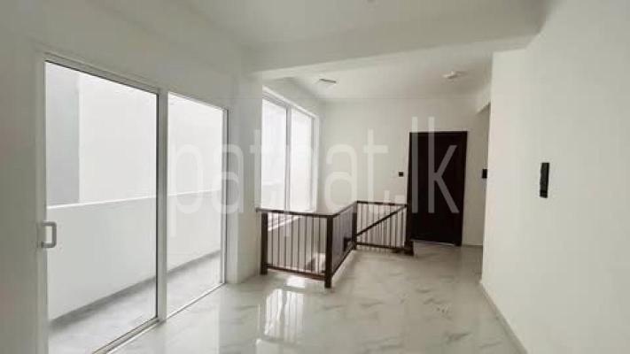 Furnished Apartment for Sale in Wellawatta (Colombo 06)
