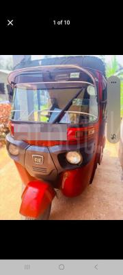 Bajaj Three Wheel 2016