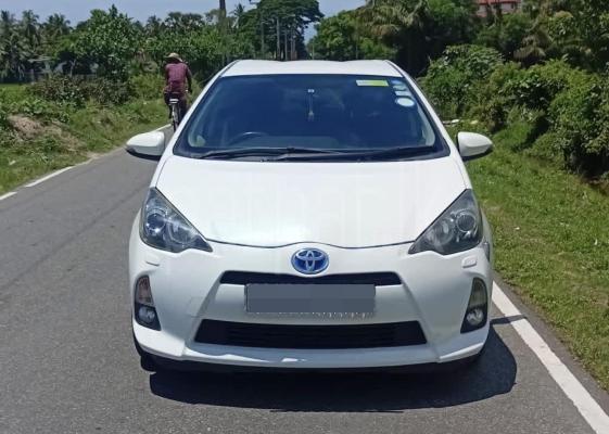 Toyota Aqua 2015 - Used Car sale in Sri Lanka - patpat.lk