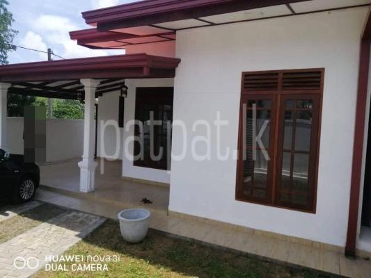 House for Sale in Athurugiriya