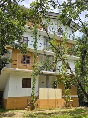 Hotel for Sale in Hanwella