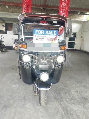 Bajaj Three Wheel 2016