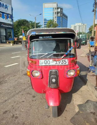 Bajaj Three Wheel 2008