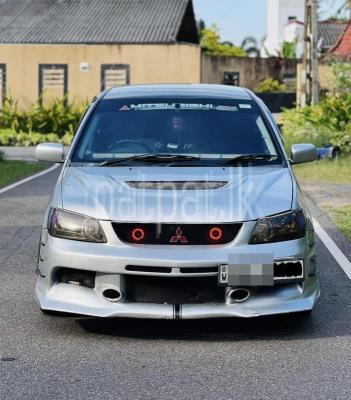 Mitsubishi Lancer 2002