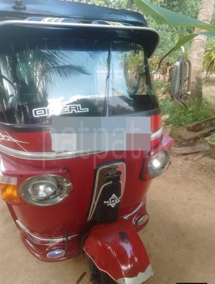 Bajaj Three Wheel 2008