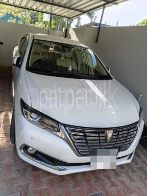 Toyota Premio 2018