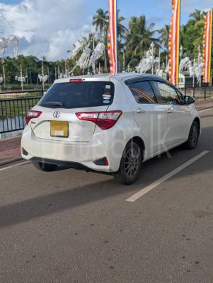 Toyota Vitz 2017 - භාවිතා කරන ලද කාර් sale in Sri Lanka - patpat.lk