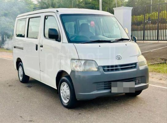 Toyota LiteAce 2011 - Used Van sale in Sri Lanka - patpat.lk