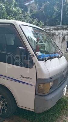 Nissan Vanette 1995
