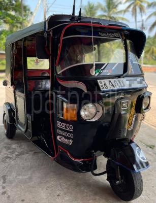 Bajaj Three Wheel 2012