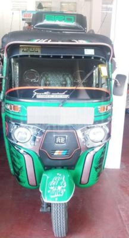 Bajaj 4 stroke 2018 - Used Three wheeler sale in Sri Lanka - patpat.lk