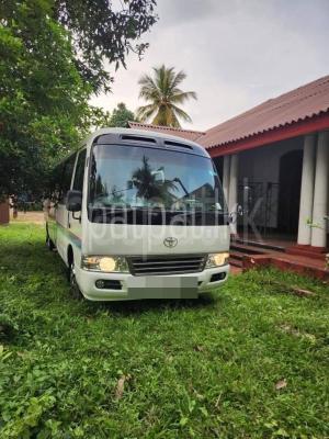 Toyota Coaster 2010