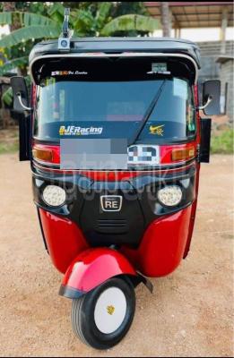 Bajaj Three Wheel 2014