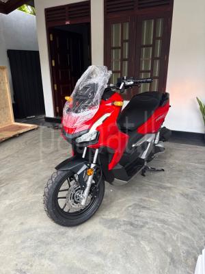 Honda ADV 2025