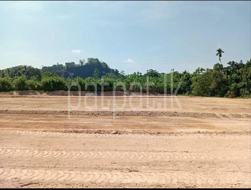 Residential Land for Sale in Meegoda