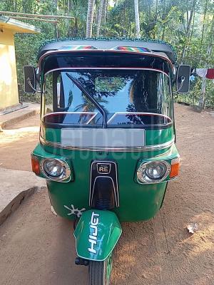 Bajaj Three Wheel 2013