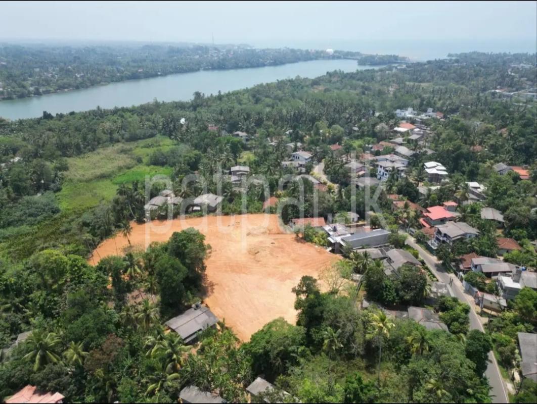 Residential Land for Sale in Kalutara