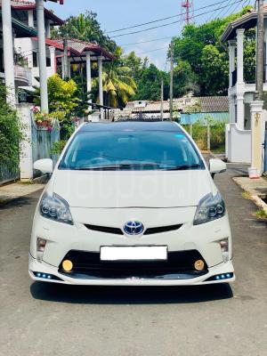 Toyota Prius 2013 - பயன்படுத்தப்பட்டது கார் sale in Sri Lanka - patpat.lk