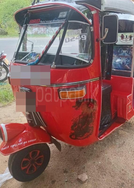Bajaj 2 stroke 2006 - භාවිතා කරන ලද ත්‍රිරෝද රථය sale in Sri Lanka - patpat.lk