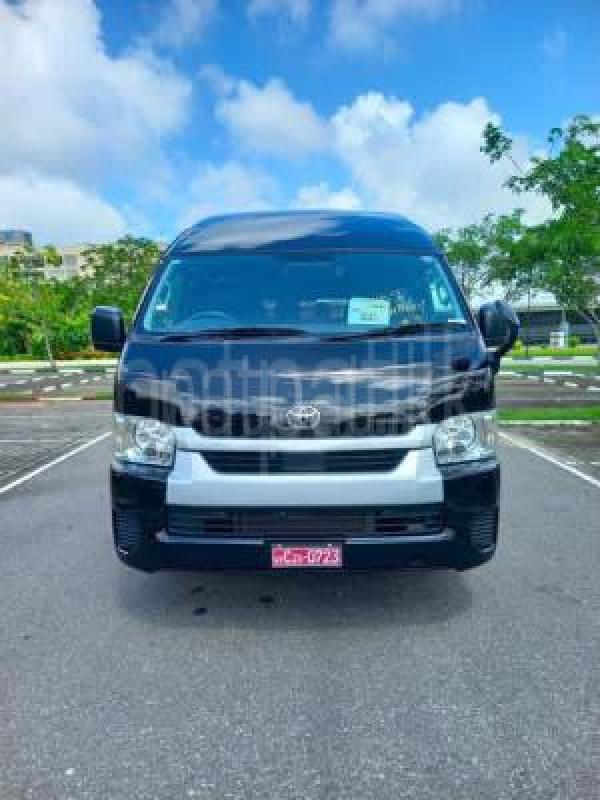 Toyota Hiace 2023 -  වෑන් රථය sale in Sri Lanka - patpat.lk